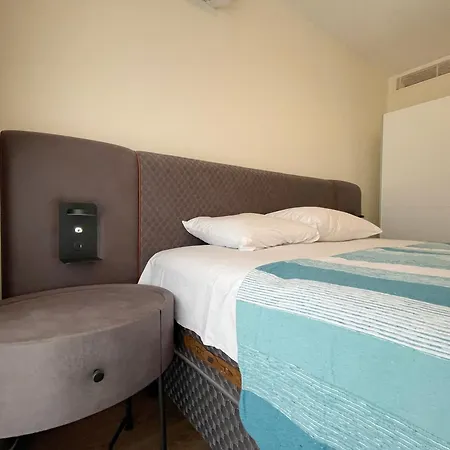 Stylish Only 200 M To The Beach In Peter House Free Parking Apartment *