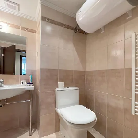 Stylish Only 200 M To The Beach In Peter House Free Parking *