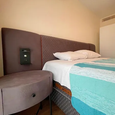 Stylish Only 200 M To The Beach In Peter House Free Parking Sunny Beach