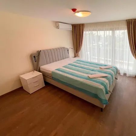 Stylish Only 200 M To The Beach In Peter House Free Parking Apartment Sunny Beach