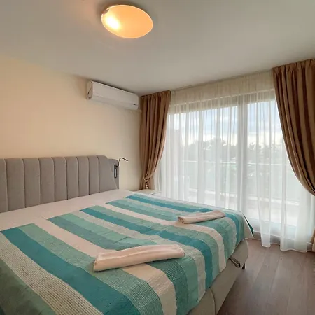 Apartment Stylish Only 200 M To The Beach In Peter House Free Parking Sunny Beach